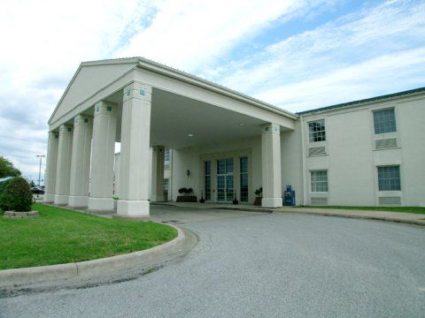 Moberly Inn & Suites Exterior foto